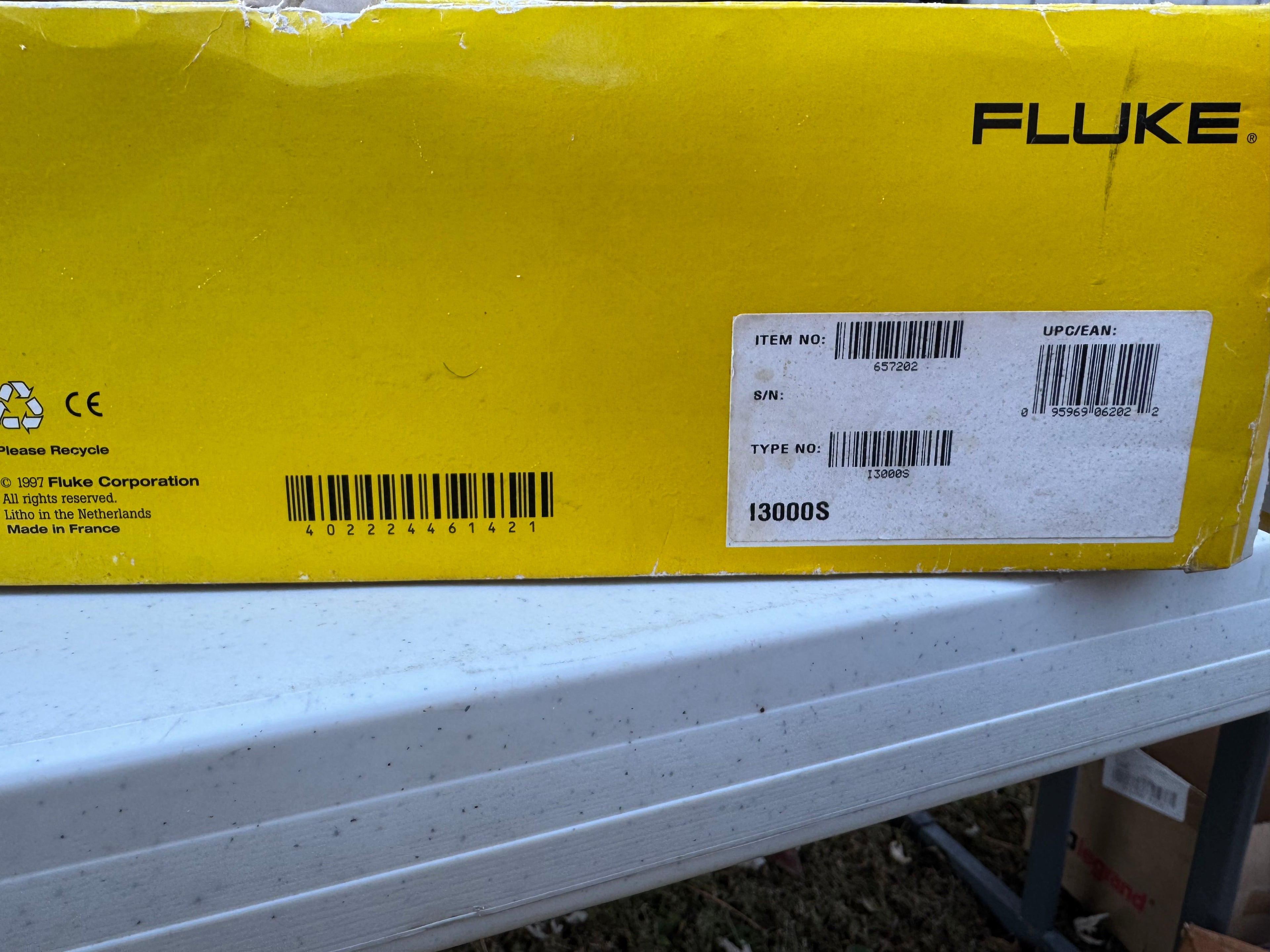 Fluke i3000S AC Current Clamp – 3000A, CAT III, New in Box